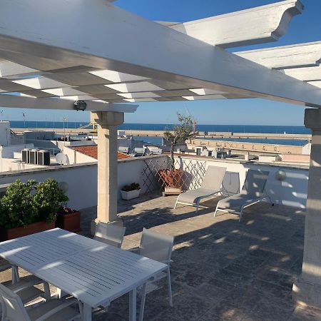 Palazzo Dei Gesuiti Appartamento Con Terrazza Privata Monopoli Extérieur photo